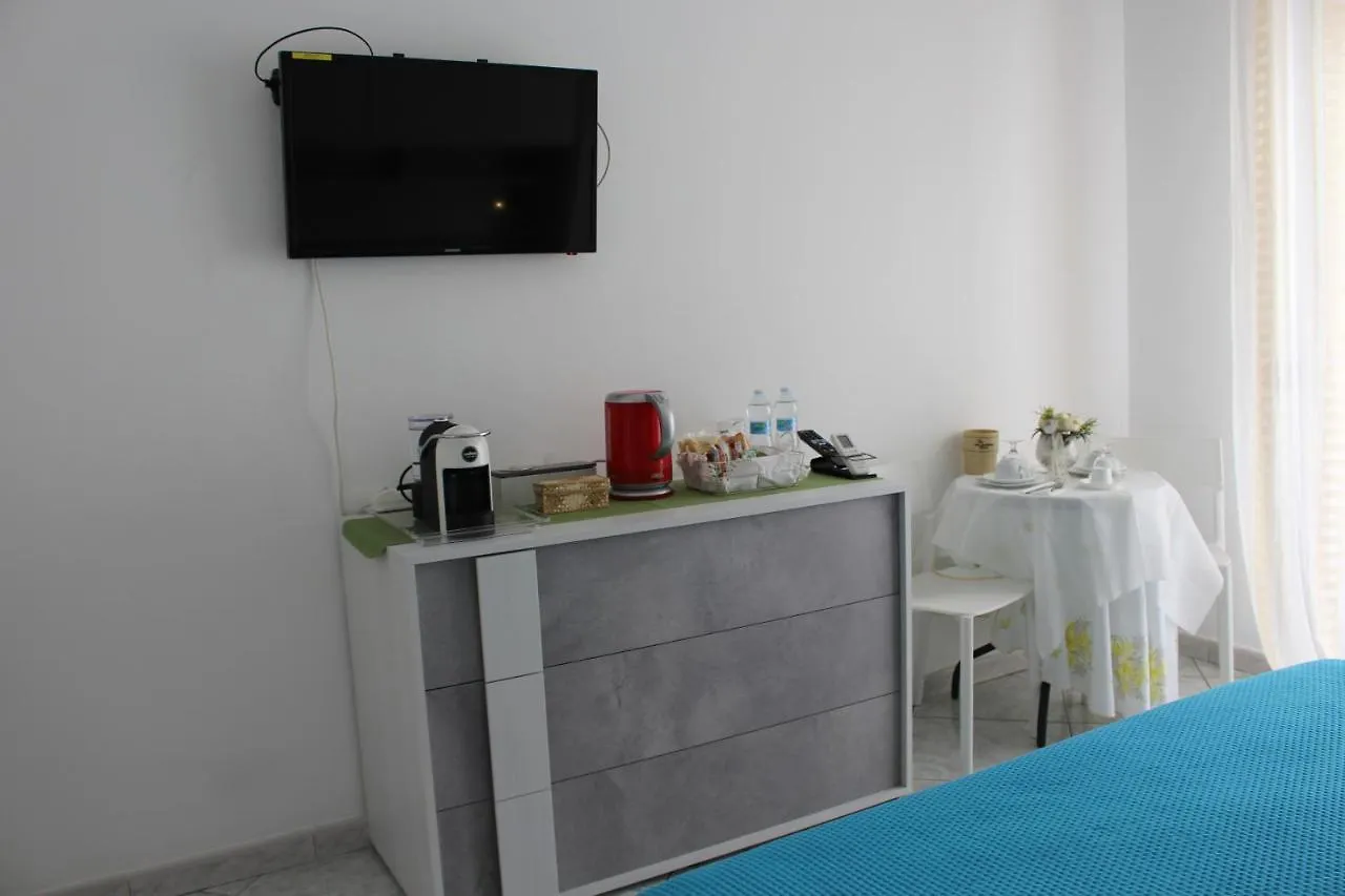 Solelunamare Guest House Alguer 2*,